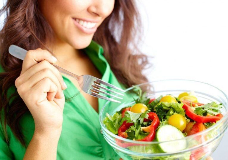 salad sa usa ka paborito nga diyeta